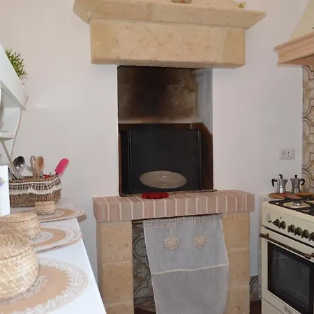 Trullo Levante 펜션 치스테르니노